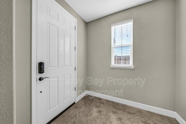 Building Photo - 3008 Lighthouse Ln