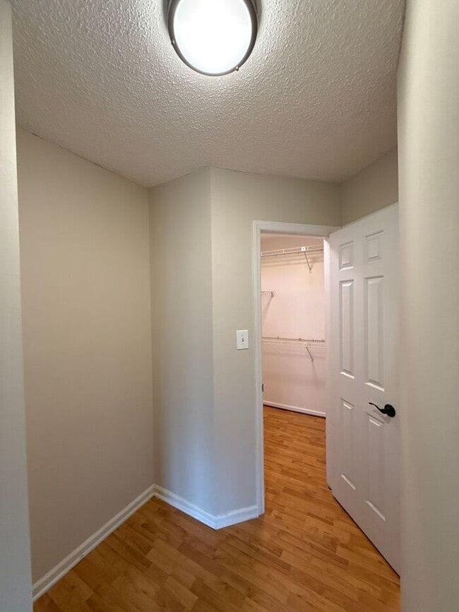 Building Photo - T.R. Lawing Realty Property