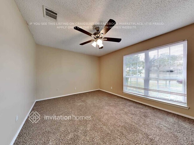 Building Photo - 6403 Walnut Springs Dr