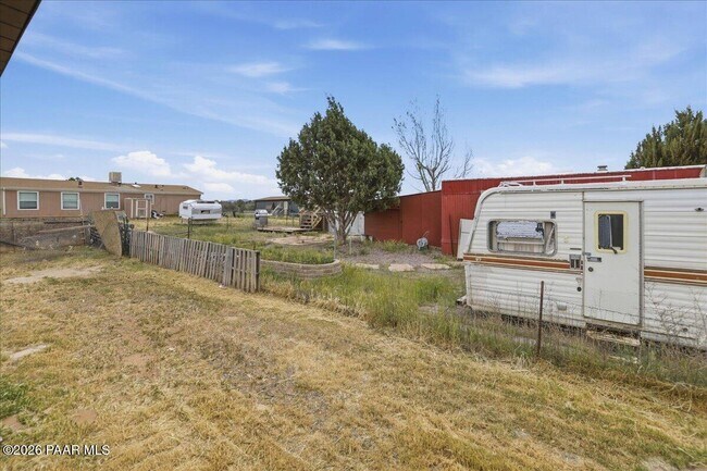 Building Photo - 25415 Cedar Dr