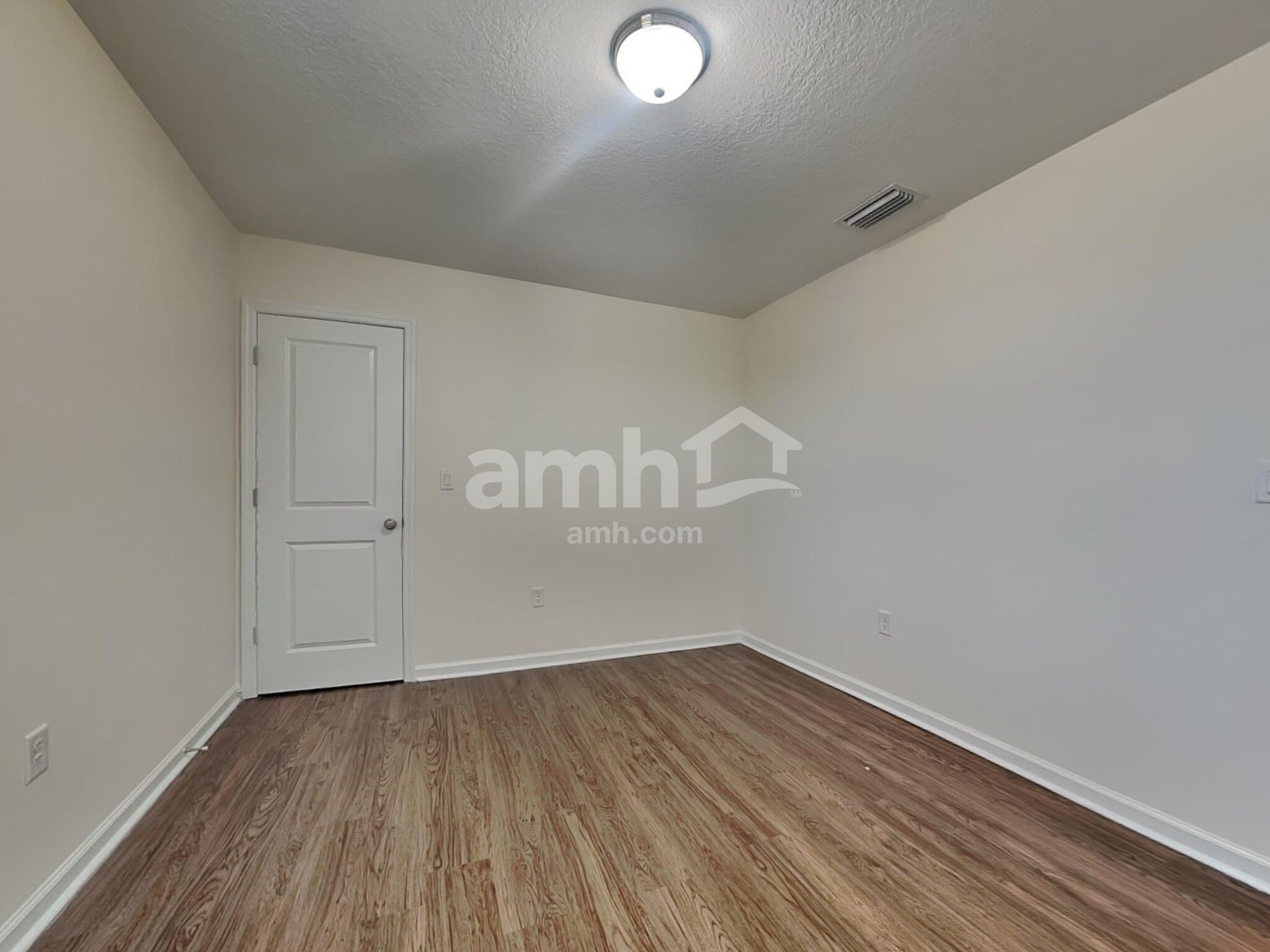 Building Photo - 8716 Layalie Way