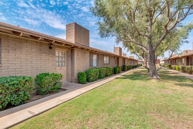 Primary Photo - STUNNING 2 BEDROOM REMODELED TEMPE TOWNHOM...