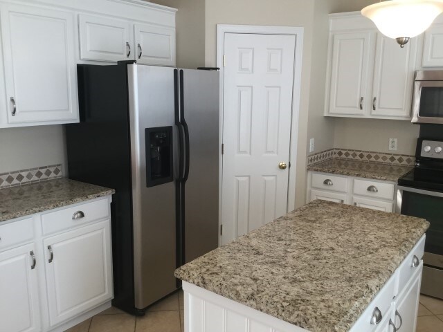 Building Photo - 5894 Crimson Oak Ct