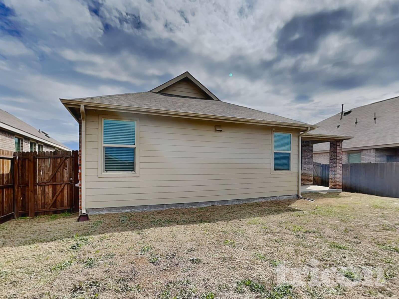 Building Photo - 2106 Silver Charm Ln