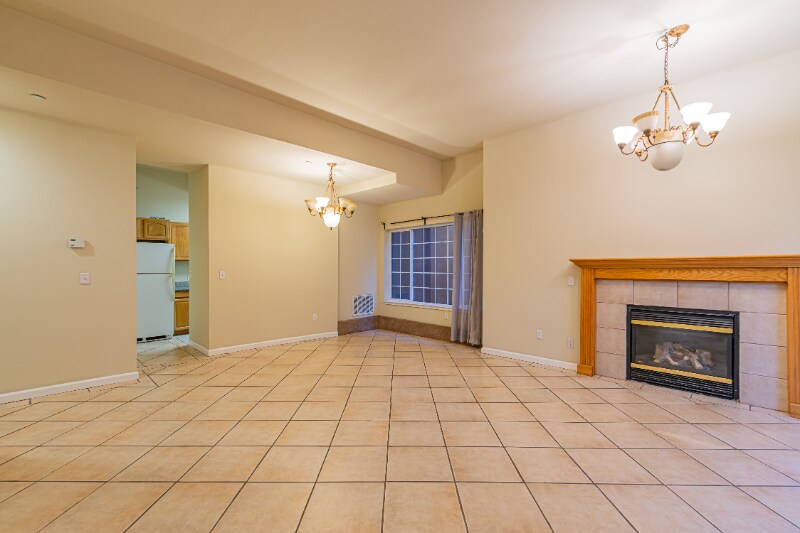 Building Photo - 150 Caldecott Ln