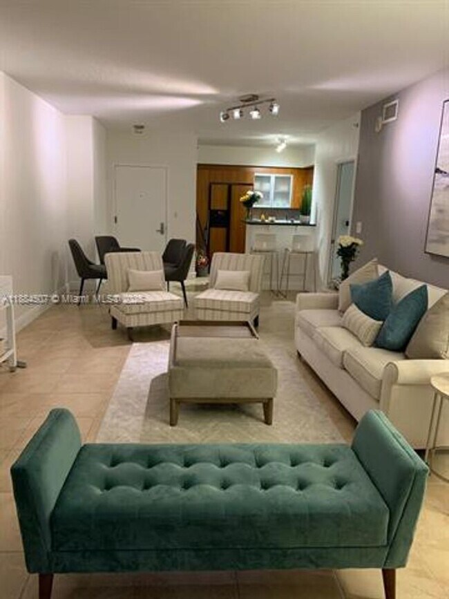 Building Photo - 335 S Biscayne Blvd