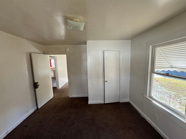 Building Photo - 2/1 in City of Shelby