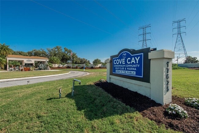 Building Photo - 2900 Cove Cay Dr