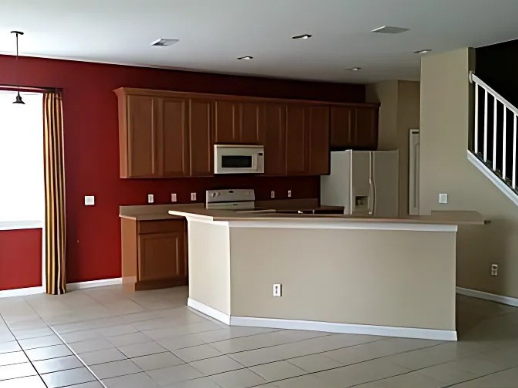 Building Photo - 554 Hiawatha Palm Pl