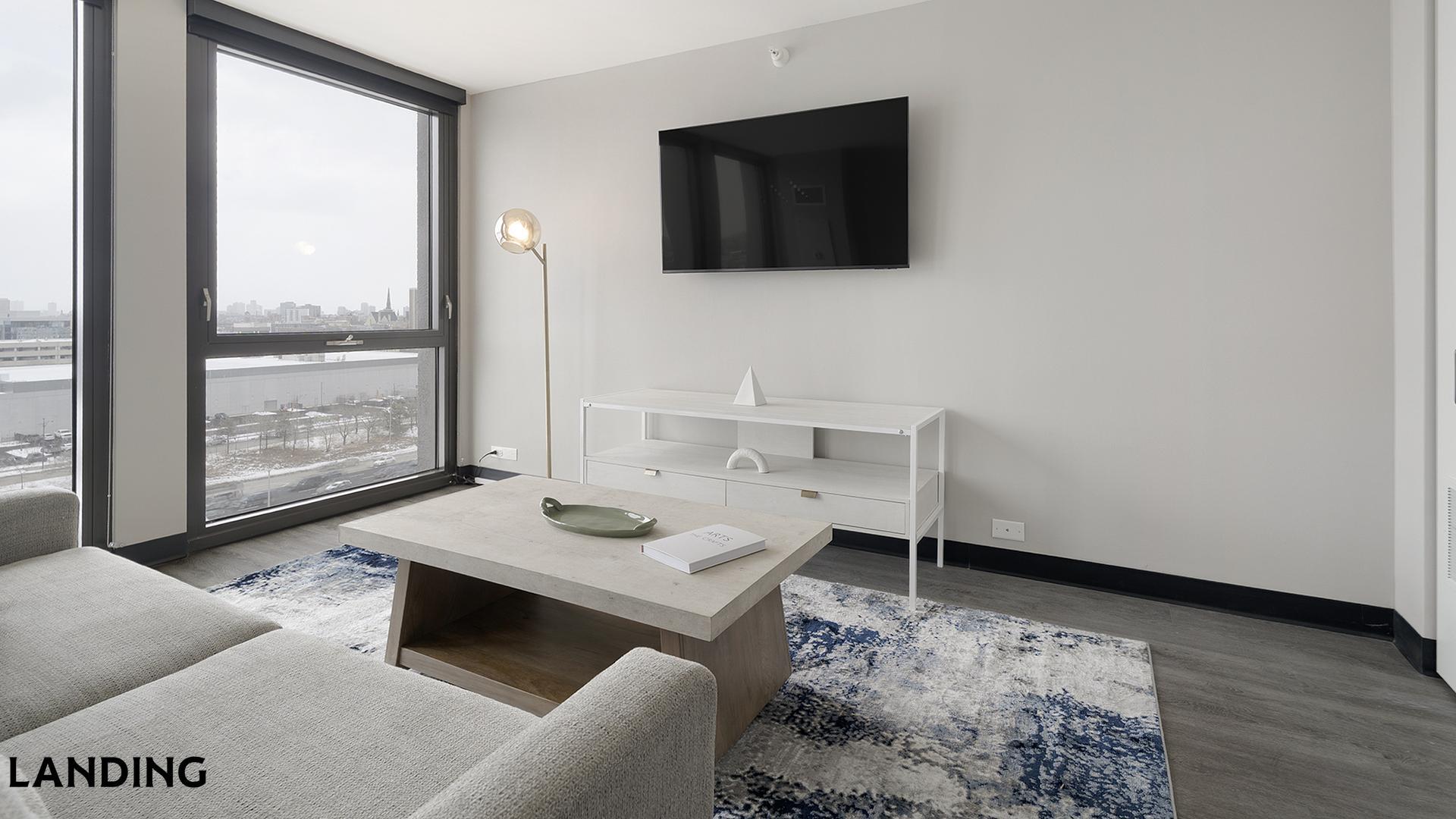 Building Photo - 1922 W Ogden Ave