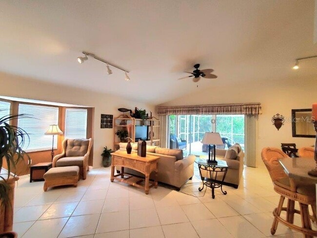 Building Photo - 417 Islamorada Blvd