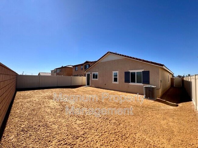 Building Photo - 31050 Rosebud Dr