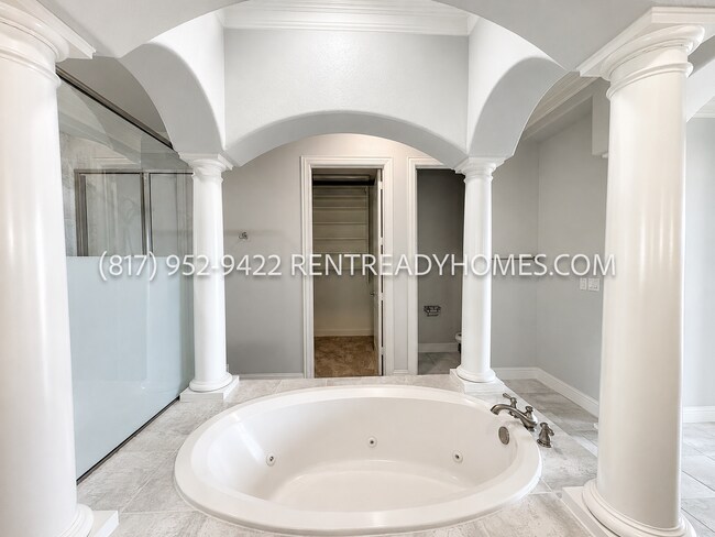 Building Photo - 509 Rockingham Dr