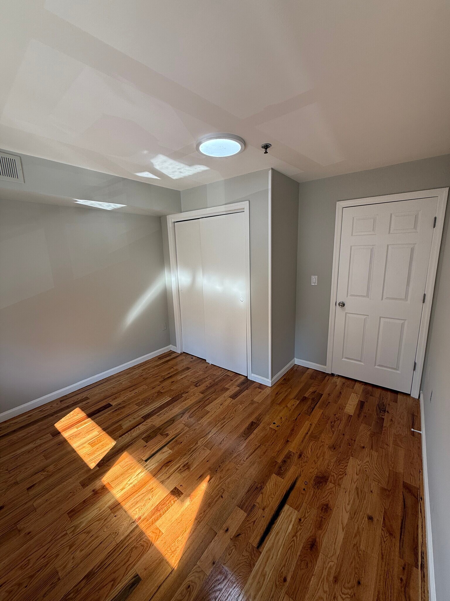 Building Photo - 535 Central Ave