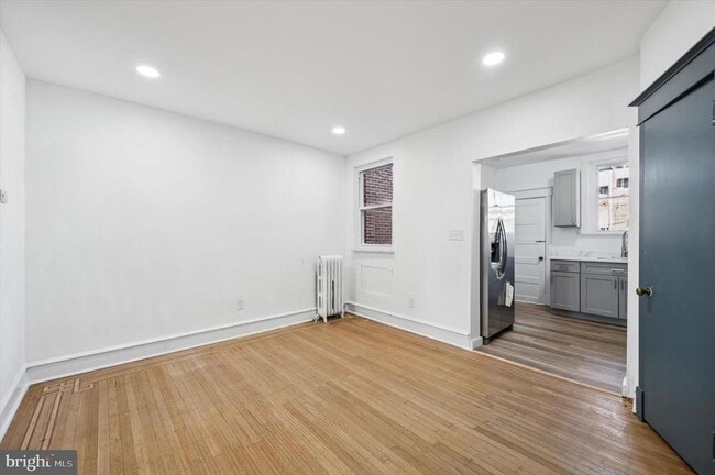 Building Photo - 703 N 66th St