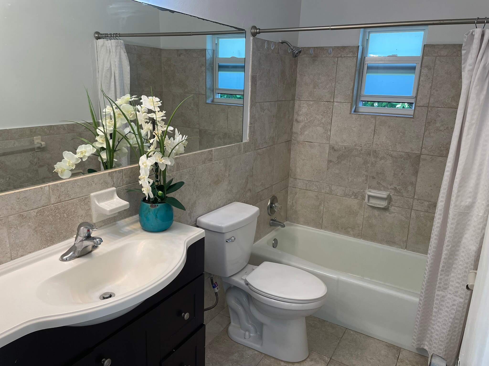 Building Photo - 627 92nd Ave N