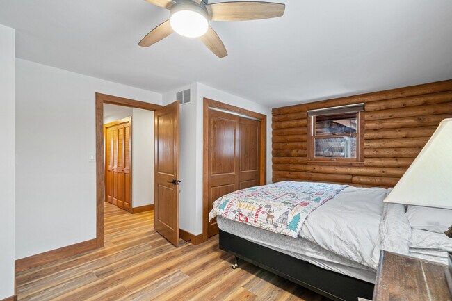 Building Photo - N1508 Wildwood Rd