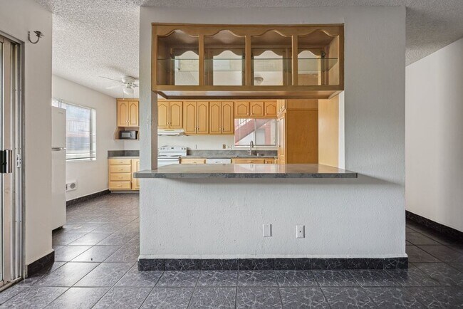 Building Photo - 5462 Adobe Falls Rd