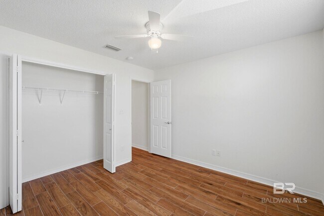 Building Photo - 22413 Bobcat Ln