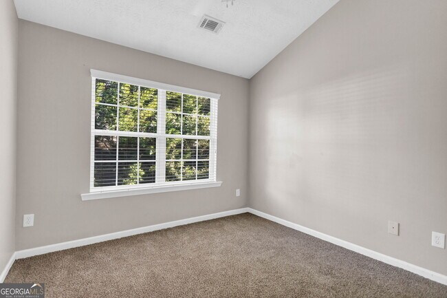 Building Photo - 5313 Paramount View Way NE