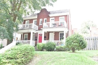 Building Photo - 2416 Barton Ave