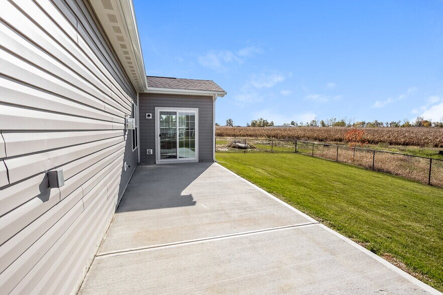 Building Photo - 386 Thunderwood Dr
