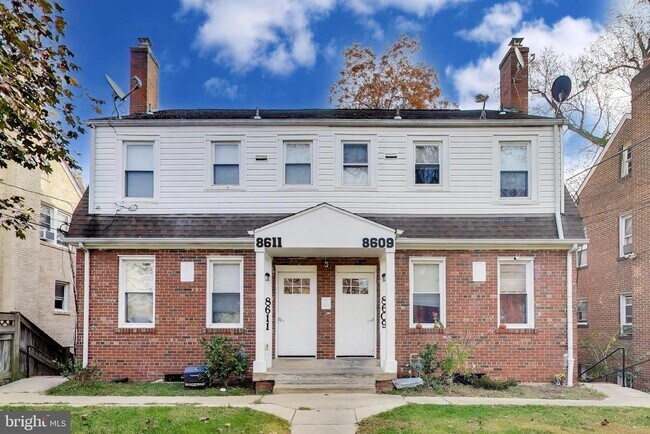 Building Photo - 8611 Flower Ave