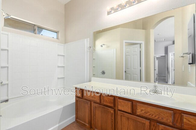 Building Photo - 33411 N Stone Ridge Dr