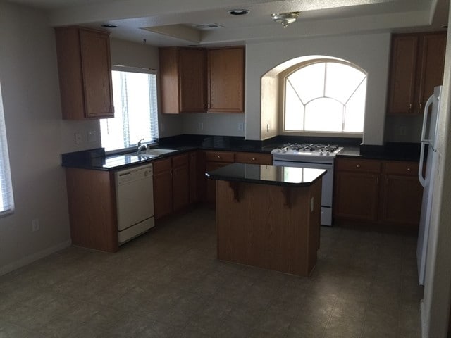 Building Photo - 10619 Salmon Leap St