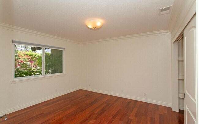 Building Photo - Stunning & Spacious Encinitas Home w/ Gorg...