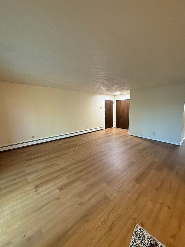 Remodeled, Canfield 2 Bedroom Apartment f... - Remodeled, Canfield  2 Bedroom Apartment f...