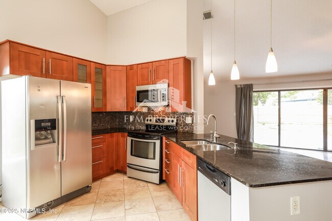 Building Photo - 8038 Loch Lomond Ln