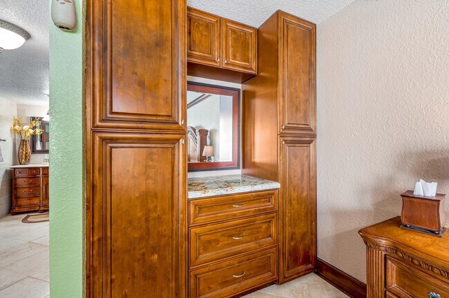 Building Photo - 2400 S Ocean Dr