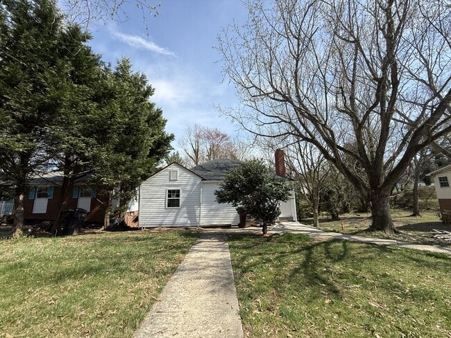 Building Photo - 1010 Tabor St