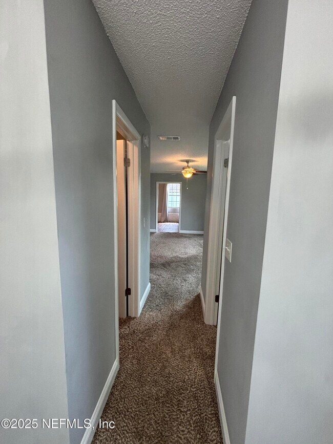 Building Photo - 12344 Cormorant Ct