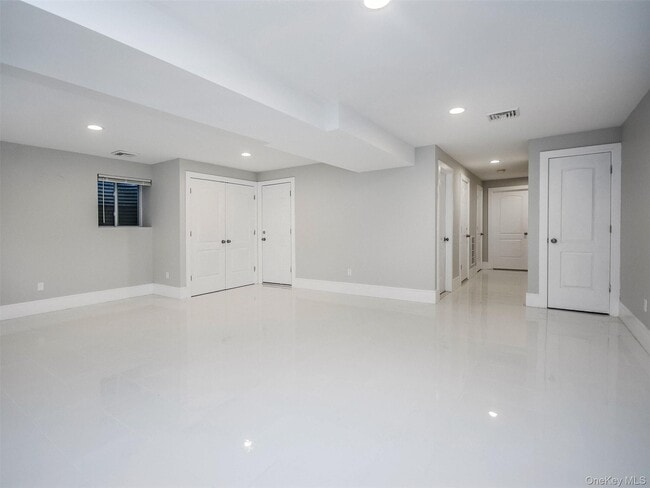 Building Photo - 15 Dunes Ln