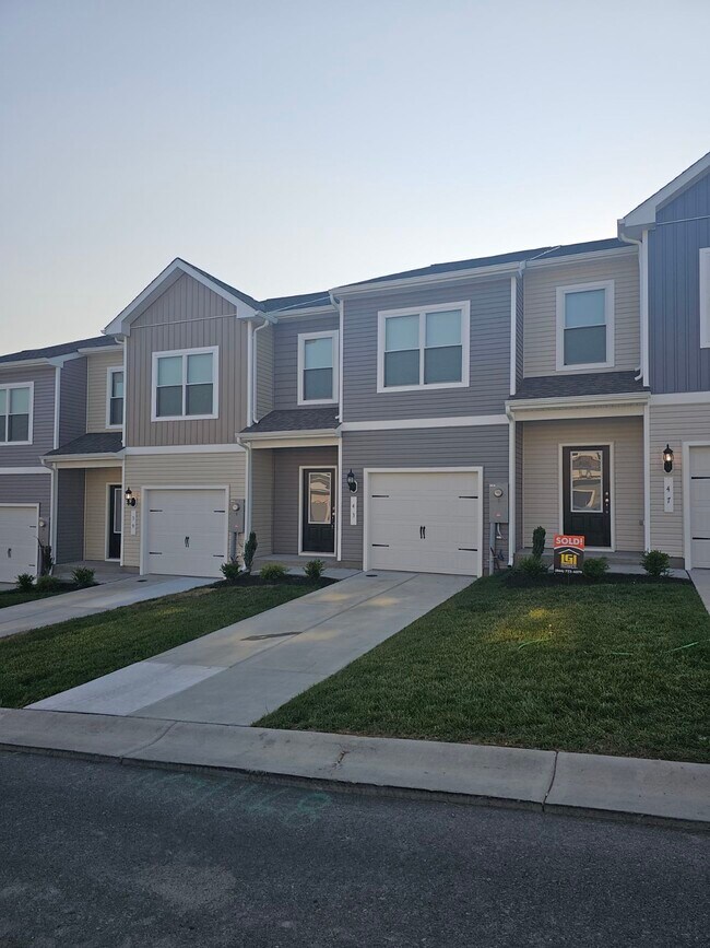 Building Photo - 43 Cramsford St