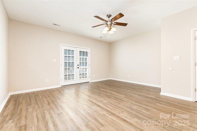 Building Photo - 11331 Dundarrach Ln