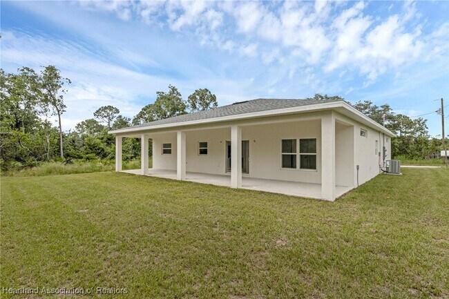 Building Photo - 7539 Bernal Dr