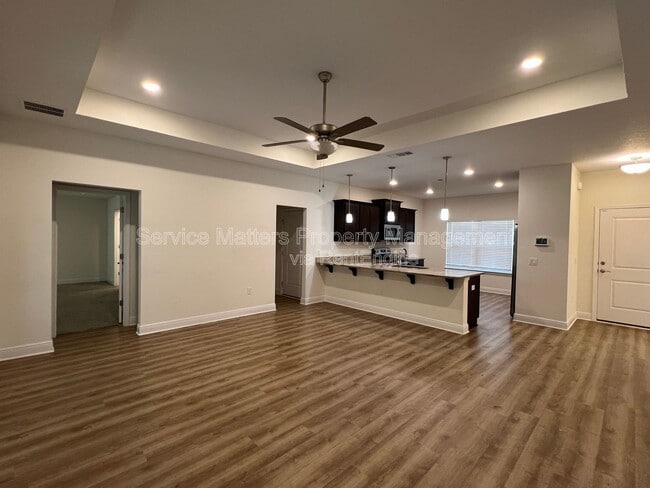 Building Photo - 4527 Plowman Ln