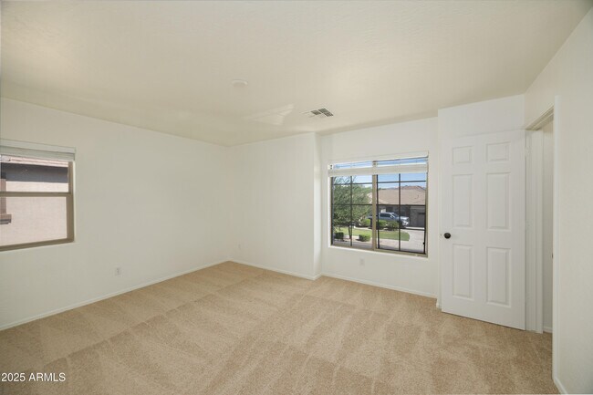 Building Photo - 18546 E Oak Hill Ln