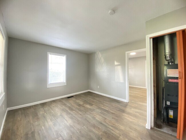 Building Photo - Finley St. 3217