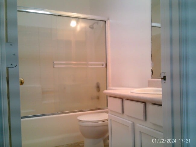 Building Photo - HOLIDAY SPECIAL $2847.50 MOVES YOU IN!!!   NW----SOLAR, SOLAR, SOLAR!!!   Application Pending