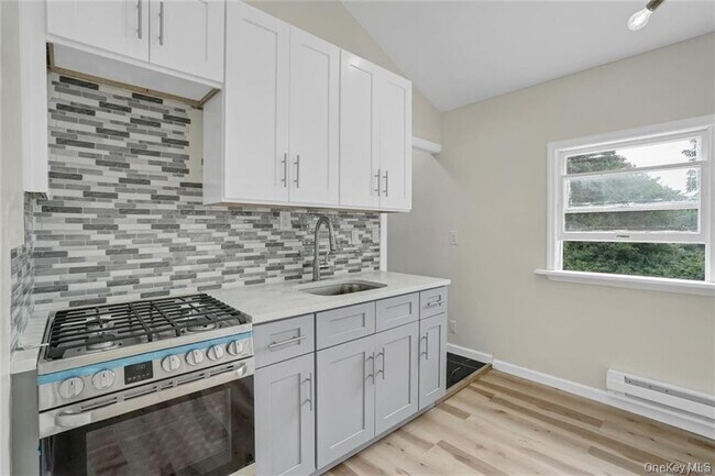 Building Photo - 246 Orchard Dr