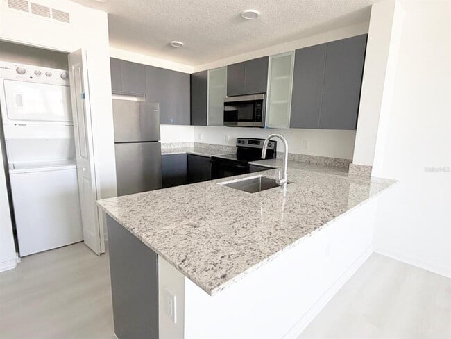 Building Photo - 5587 Millennia Park Dr