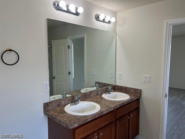 Building Photo - 10329 Canal Brook Ln