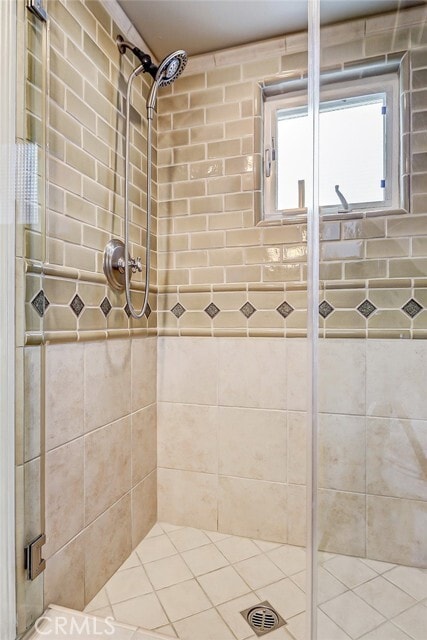 Building Photo - 594 1st St