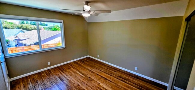 Building Photo - 40830 Robin St