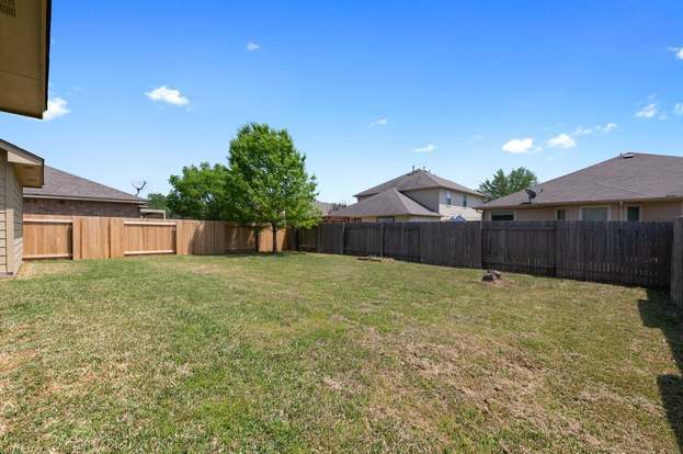 Building Photo - 1049 Regency Ln