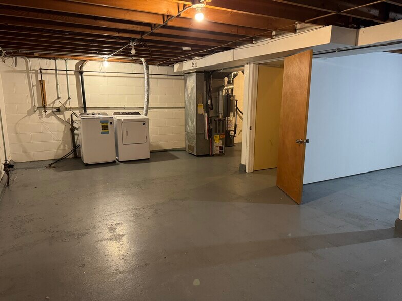 Building Photo - 3814 Mississippi Ave